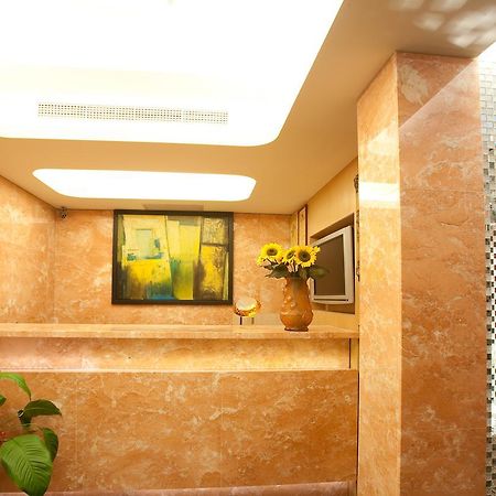 Holyone Hotel Taipei Exterior foto